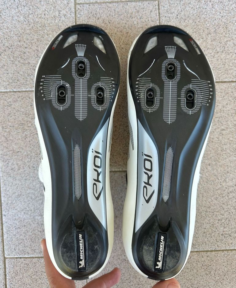 Used Ekoi Racing C12 pro light full Carbon 2026 bike — image 6 of 6