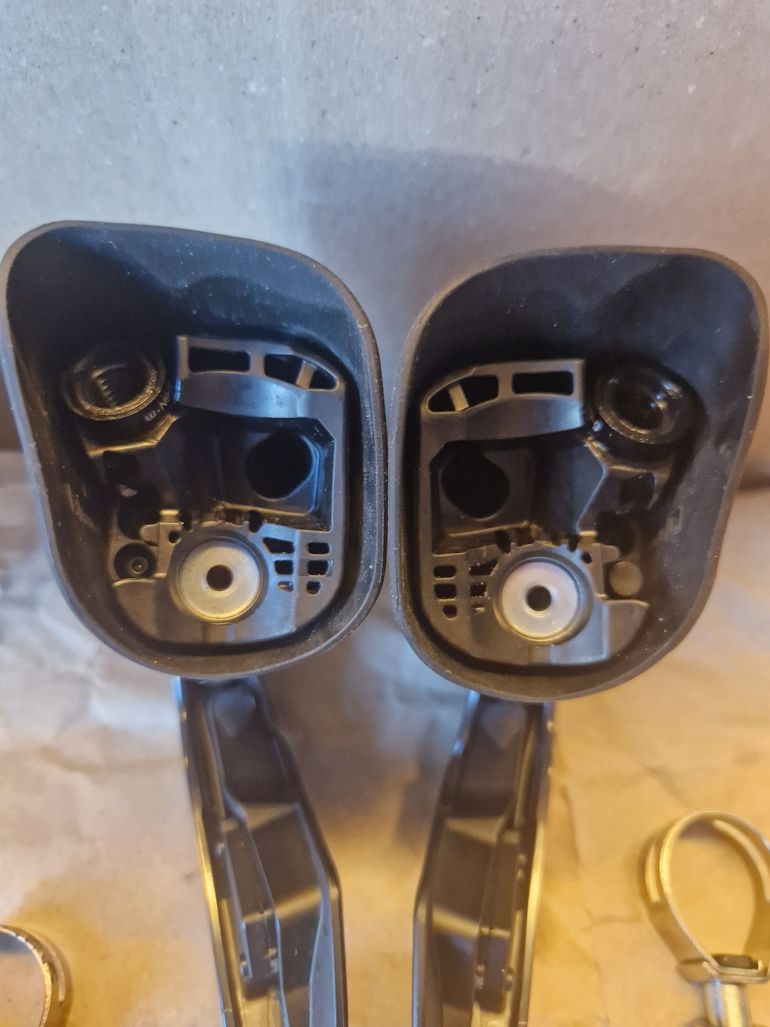 Used Shimano Ultegra DI2 11s hydra disk 2024 bike — image 7 of 8