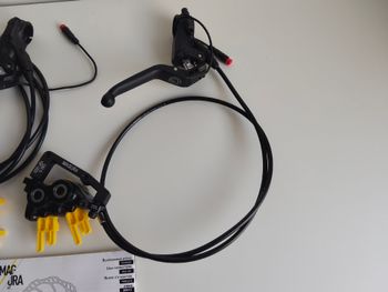 Used Magura FRENOS MT5e 2025 bike — image 5 of 6