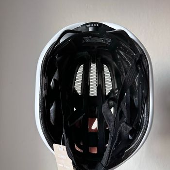 Used ABUS Airbreaker Polar White Matt Helmet Medium bike — image 9 of 12