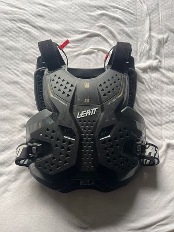 Gebrauchtes LEATT Back Protector 3.5 2025 bike — Bild 1 von 3