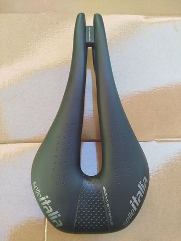 Selle Italia NOVUS Saddles & Seatposts de segunda mano