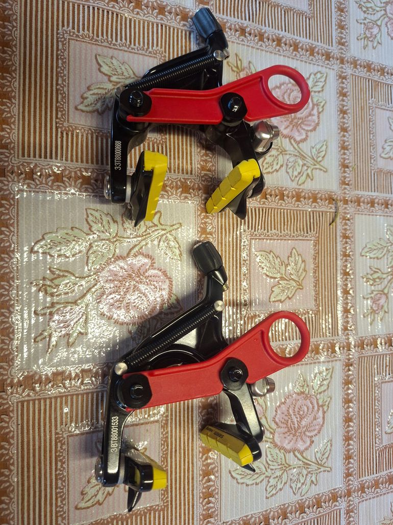 Used Sram RED Rim Brakes Set bike — image 8 of 9
