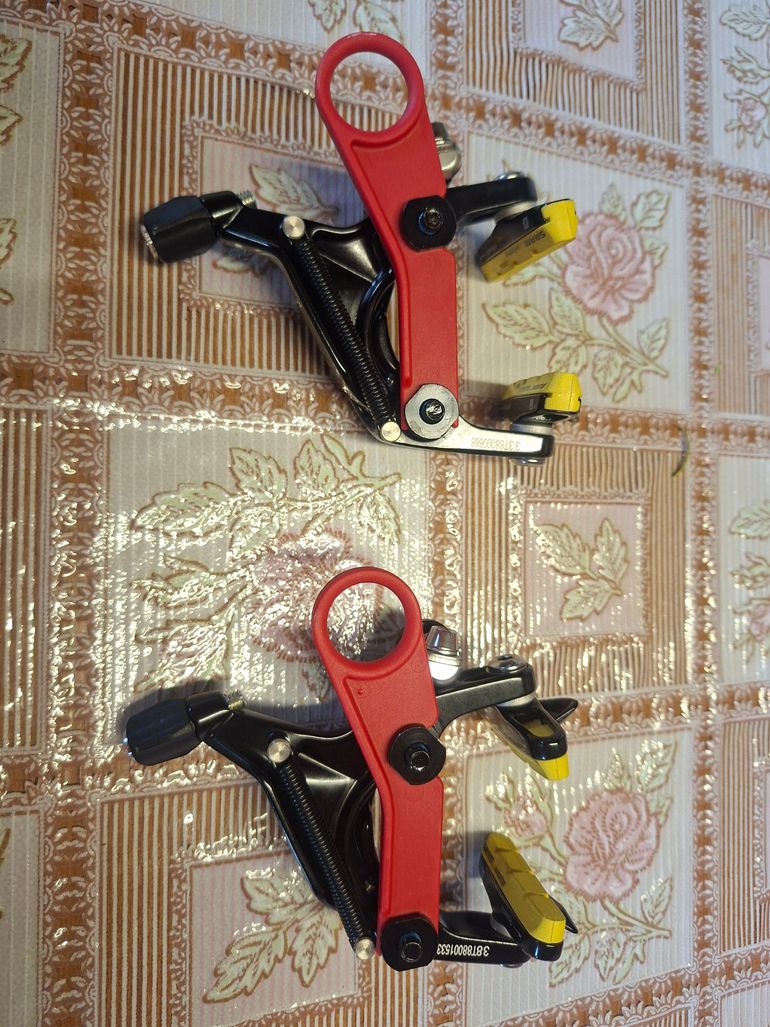 Used Sram RED Rim Brakes Set bike — image 7 of 9