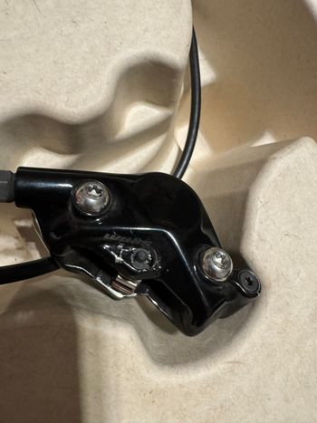 Used Sram Rival XPLR eTap 12-speed 2022 bike — image 6 of 17
