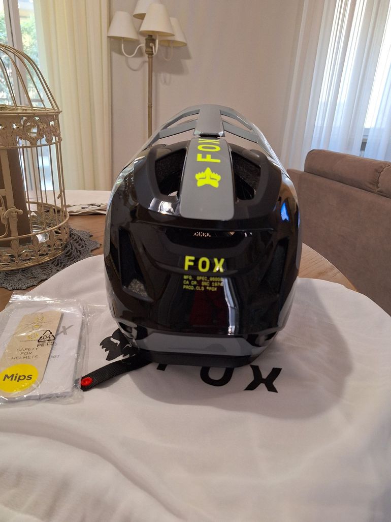 Used Fox Racing Rampage Barge Helmet 2024 bike — image 4 of 6