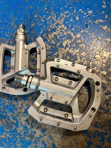 Brugt Shimano GR500 Flat Pedals Argento 2026 bike — billede 2 af 2