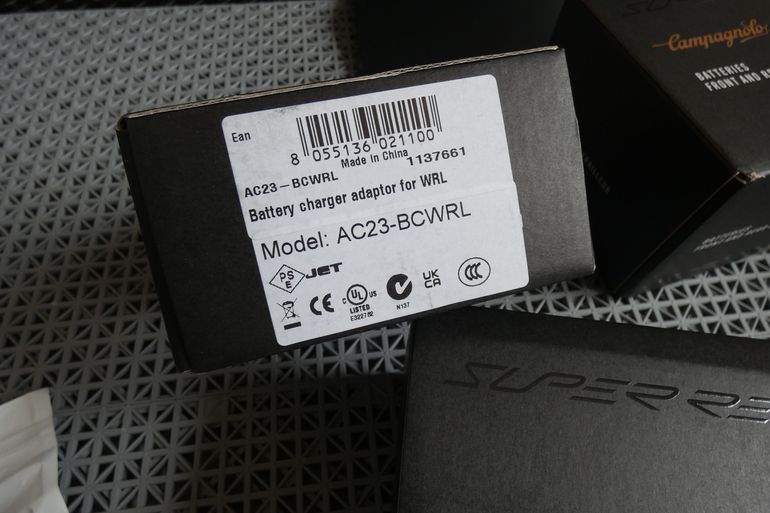 Used Campagnolo Super Record WRL 12 bike — image 12 of 15