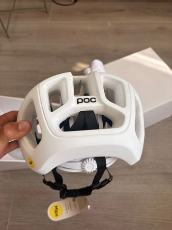 Used POC Ventral Air WF Mips Hydrogen White Matt 2026 bike — image 5 of 8