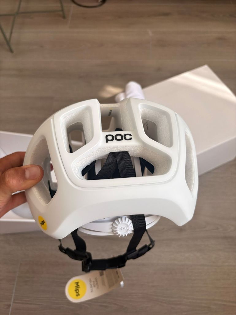 Used POC Ventral Air WF Mips Hydrogen White Matt 2026 bike — image 5 of 8