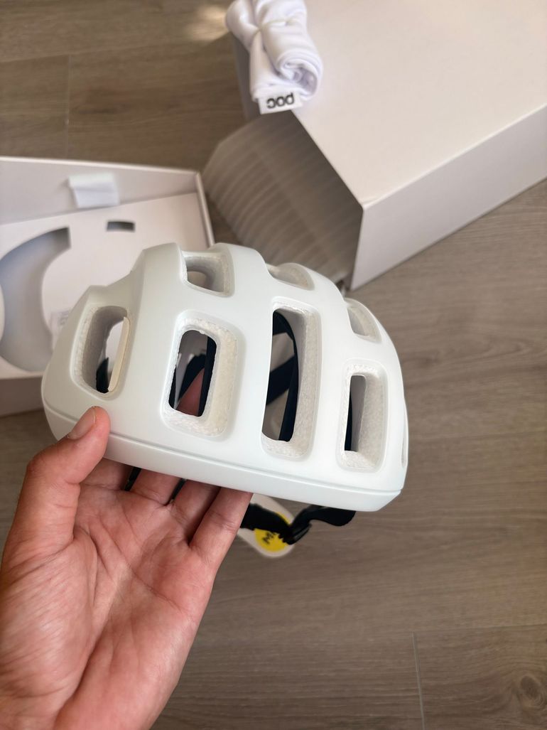 Used POC Ventral Air WF Mips Hydrogen White Matt 2026 bike — image 2 of 8
