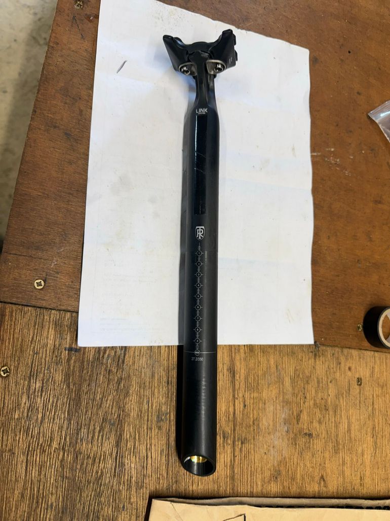 Used Ritchey WCS Carbon Link Flexlogic Seatpost 350mm 2025 bike — image 4 of 5