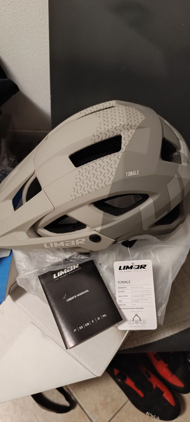 Used Limar Tonale Helmet 2026 bike — image 6 of 7