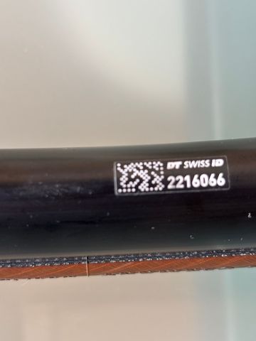 Used Dt Swiss E1800 2021 bike — image 7 of 13