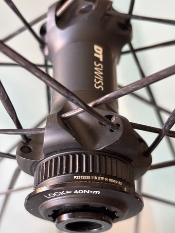 Used Dt Swiss E1800 2021 bike — image 6 of 13