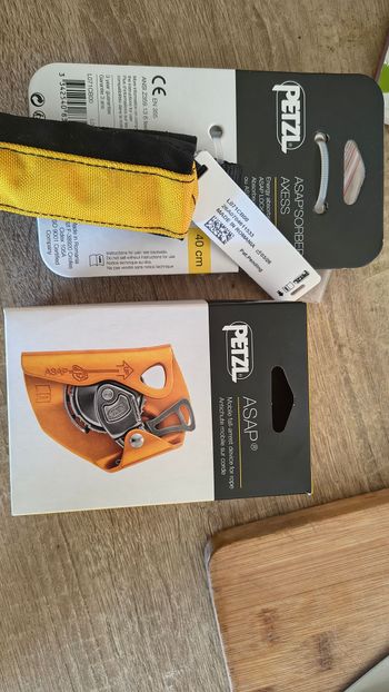 Used Petzl Cordiste Lot Matériel Escalade 2026 bike — image 3 of 3