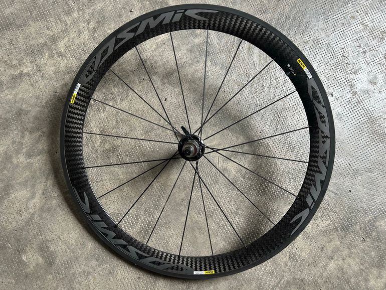 Used Mavic Cosmic Pro Exalith Rear Wheel 45mm Profile Campagnolo 10v 2016 bike — image 3 of 3