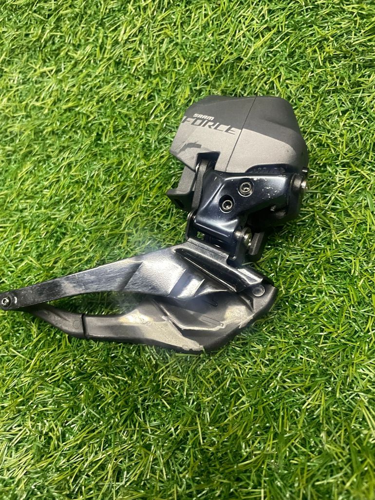 Used Sram Force AXS Front Derailleur Etap 2025 bike — image 2 of 7
