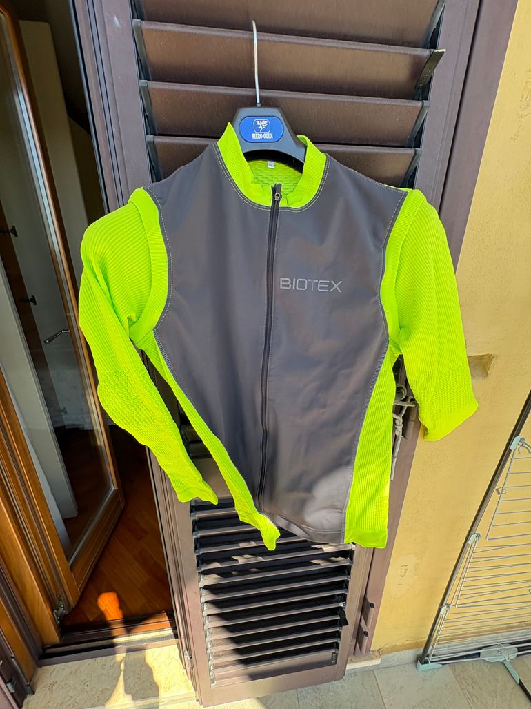 Gebrauchtes Biotex WIN 2 in 1 2025 bike — Bild 1 von 5