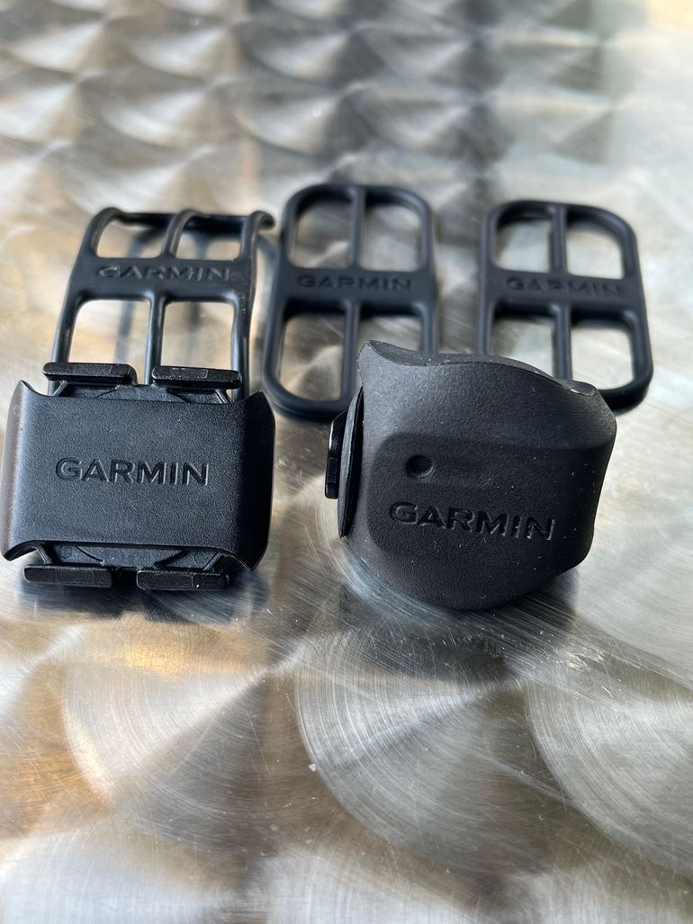 Used Garmin Cadence and Speed Sensors bike — image 1 of 4