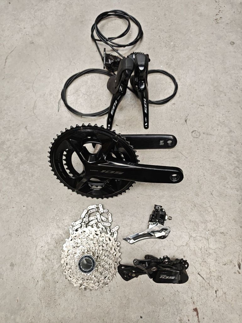 Used Shimano 105 R7100 12-speed Mechanical Groupset 2025 bike — image 1 of 3