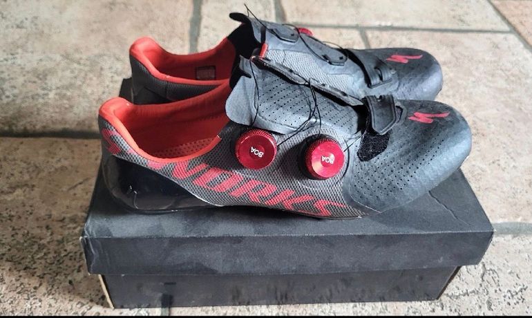 Used Specialized S-Works 7 Road Shoes 2025 bike — image 1 of 3