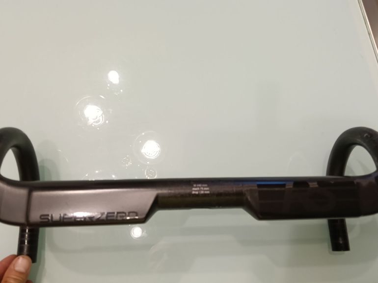 Used Deda Elementi Superzero RS Handlebar 2025 bike — image 1 of 7