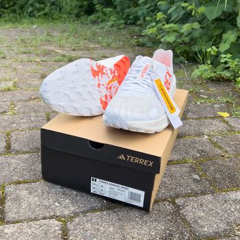 Used Adidas Terrex Agravic Speed 2025 bike — image 2 of 3