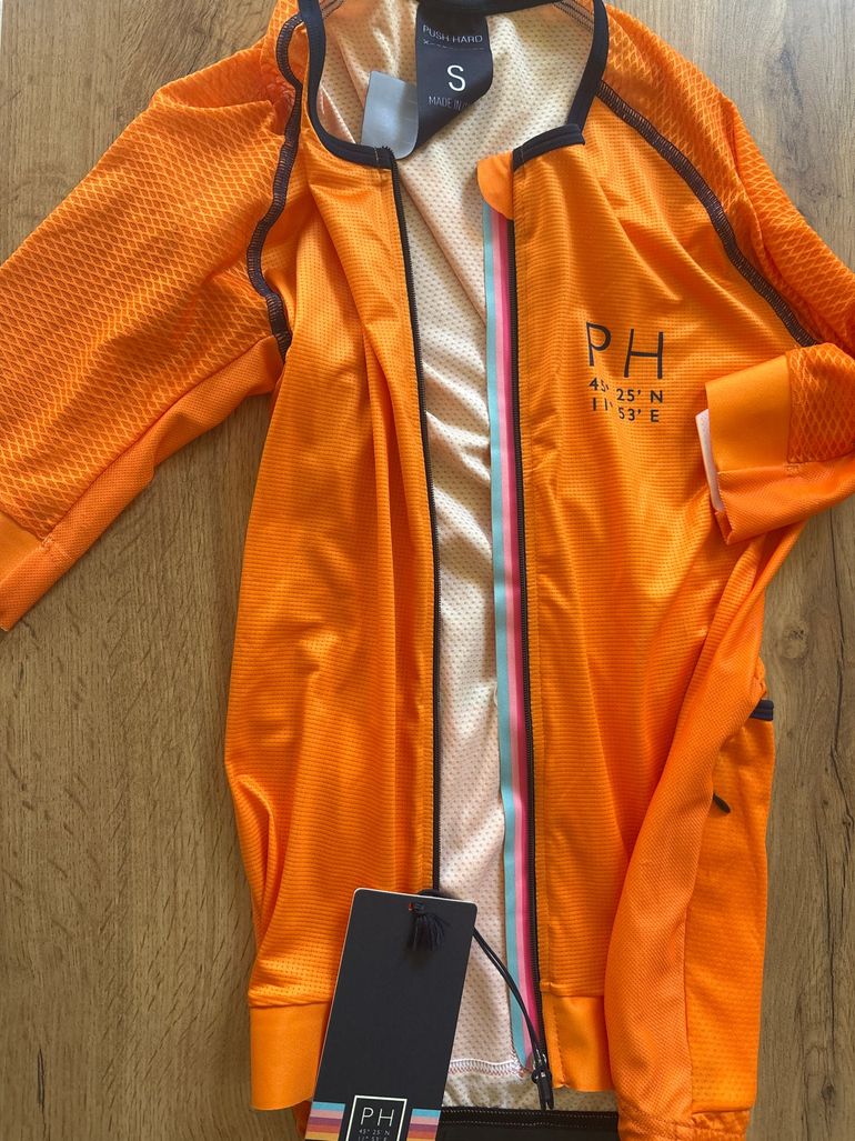 Used push hard T-shirt ciclismo 2026 bike — image 4 of 4