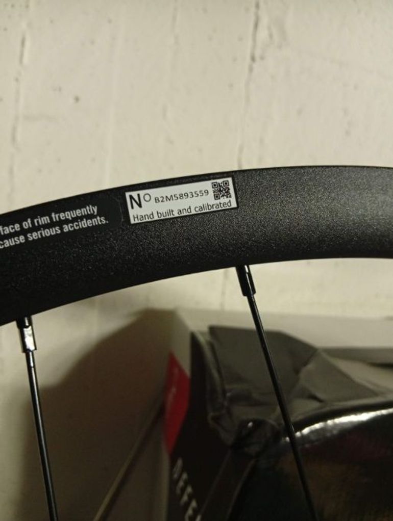 Used Fsa AGX i21 Tubeless Ready Gravel E-Bike Wheelset 29" / 700c bike — image 12 of 18