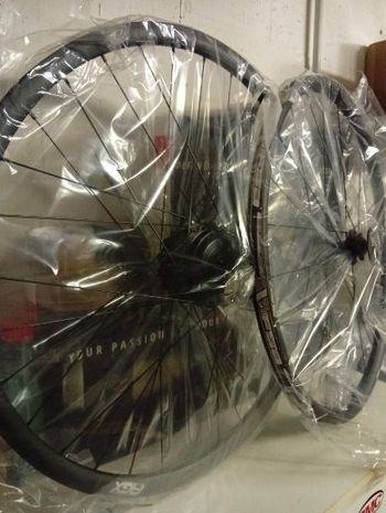 Used Fsa AGX i21 Tubeless Ready Gravel E-Bike Wheelset 29" / 700c bike — image 3 of 18