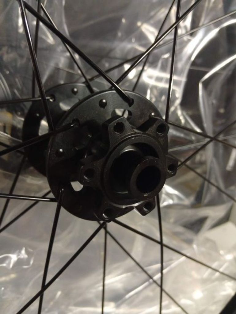 Used Fsa AGX i21 Tubeless Ready Gravel E-Bike Wheelset 29" / 700c bike — image 8 of 18
