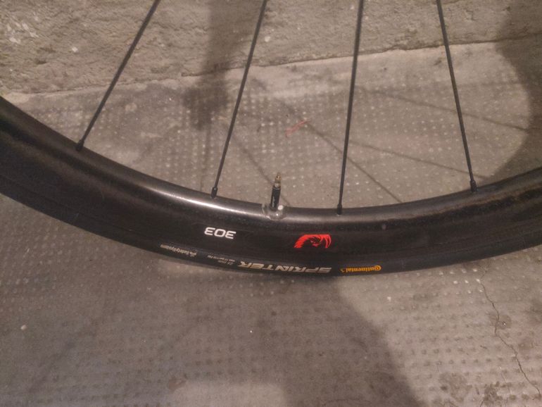 Used Zipp 303 Firecrest Tubular rim brake 2020 bike — image 3 of 6