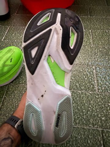 Brooks Hyperion Max 3 2025 bike d'occasion — image 9 sur 10