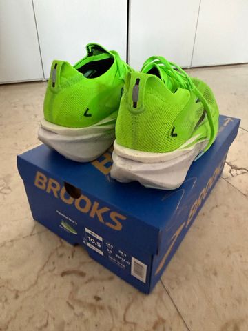 Brooks Hyperion Max 3 2025 bike d'occasion — image 1 sur 10