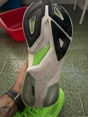 Brooks Hyperion Max 3 2025 bike d'occasion — image 8 sur 10