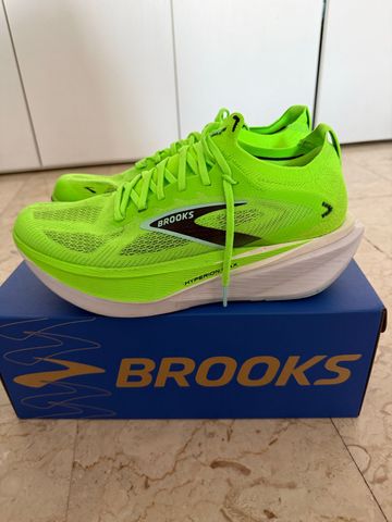 Brooks Hyperion Max 3 2025 bike d'occasion — image 4 sur 10
