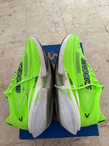 Brooks Hyperion Max 3 2025 bike d'occasion — image 6 sur 10