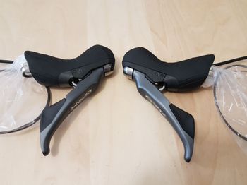 Used Shimano GRX ST-RX810 2x11S bike — image 10 of 11