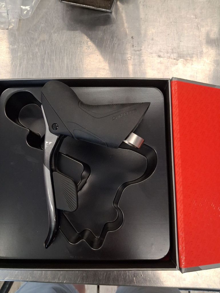 Used Sram Force AXS Left Lever 2020 bike — image 2 of 7