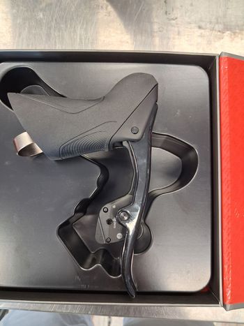 Used Sram Force AXS Left Lever 2020 bike — image 3 of 7