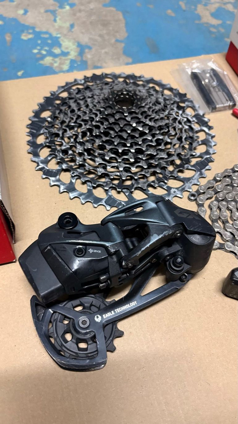 Used Sram gx eagle axs 2024 bike — image 3 of 7