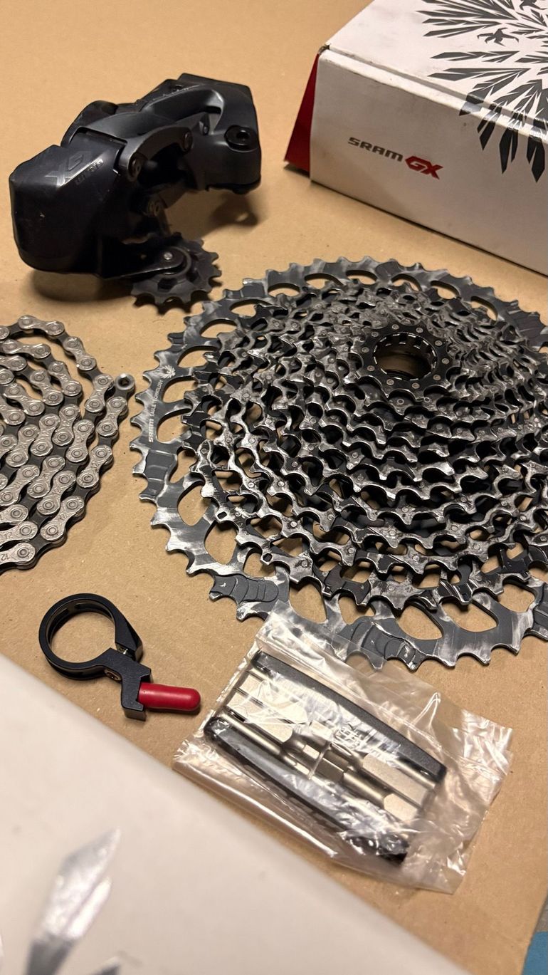 Used Sram gx eagle axs 2024 bike — image 4 of 7