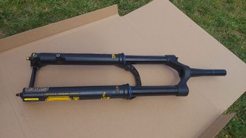 Used Öhlins Öhlins rxf 38 m.2 2026 bike — image 6 of 8