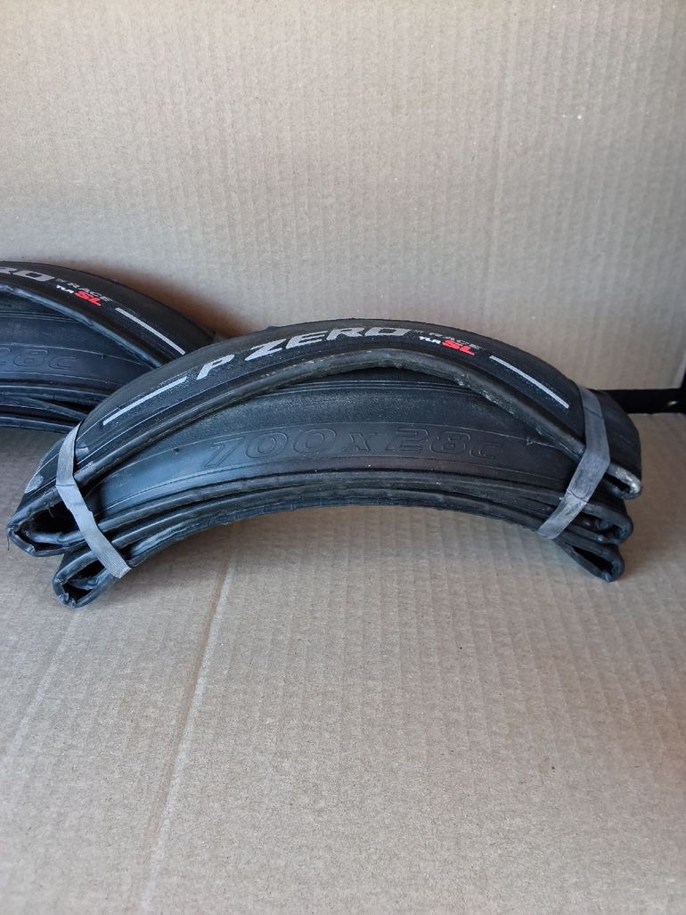 Used Pirelli Copertone Pzero Race Tlr Sl 700x28 2025 bike — image 5 of 6