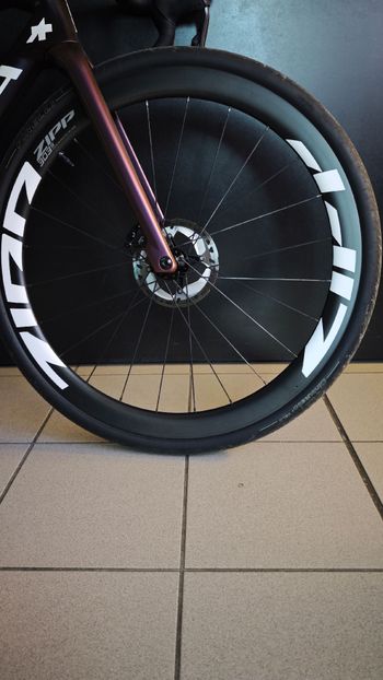 Used Zipp 303 S Carbon Tubeless Disc Brake Wheelset 2025 bike
