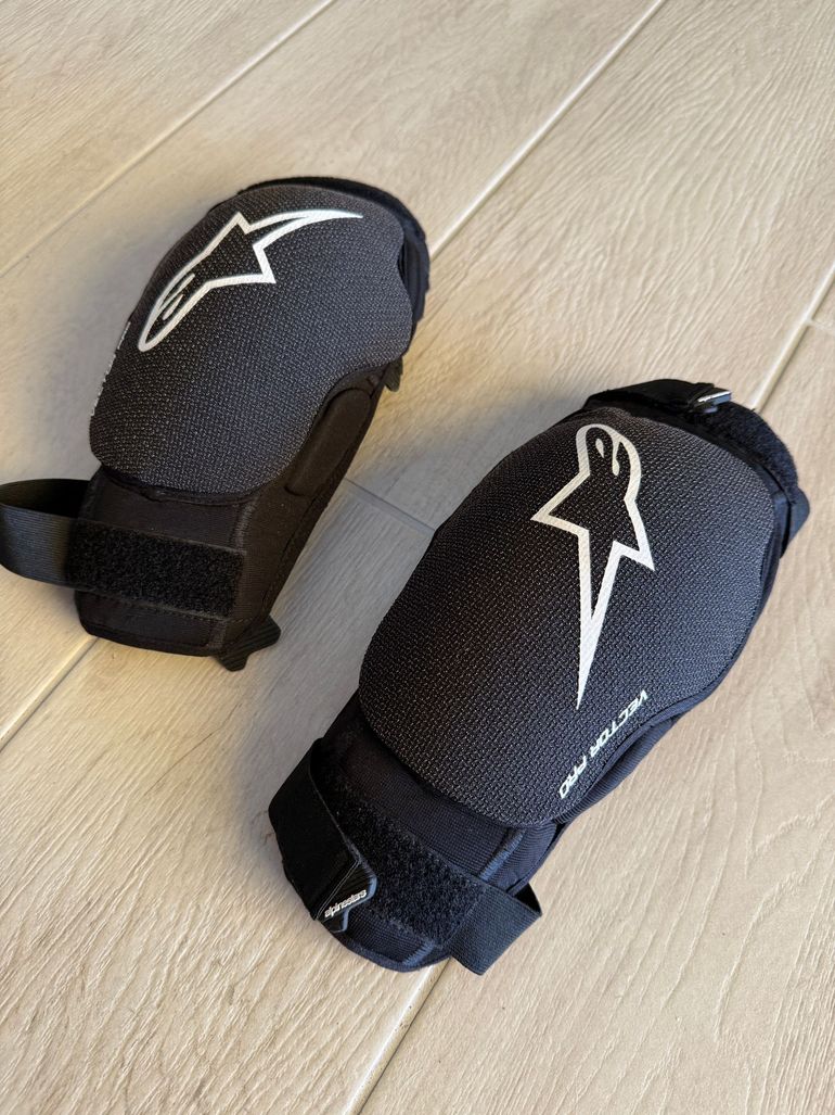Used Alpinestars Elbow Protector bike — image 2 of 4