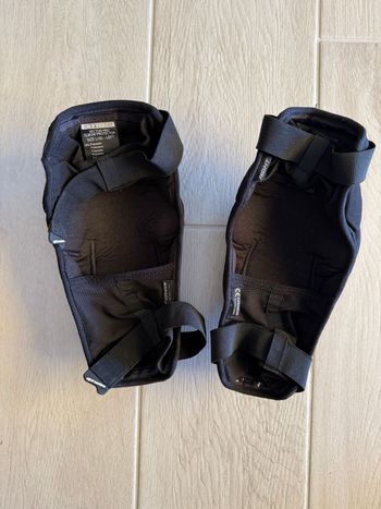 Used Alpinestars Elbow Protector bike — image 3 of 4