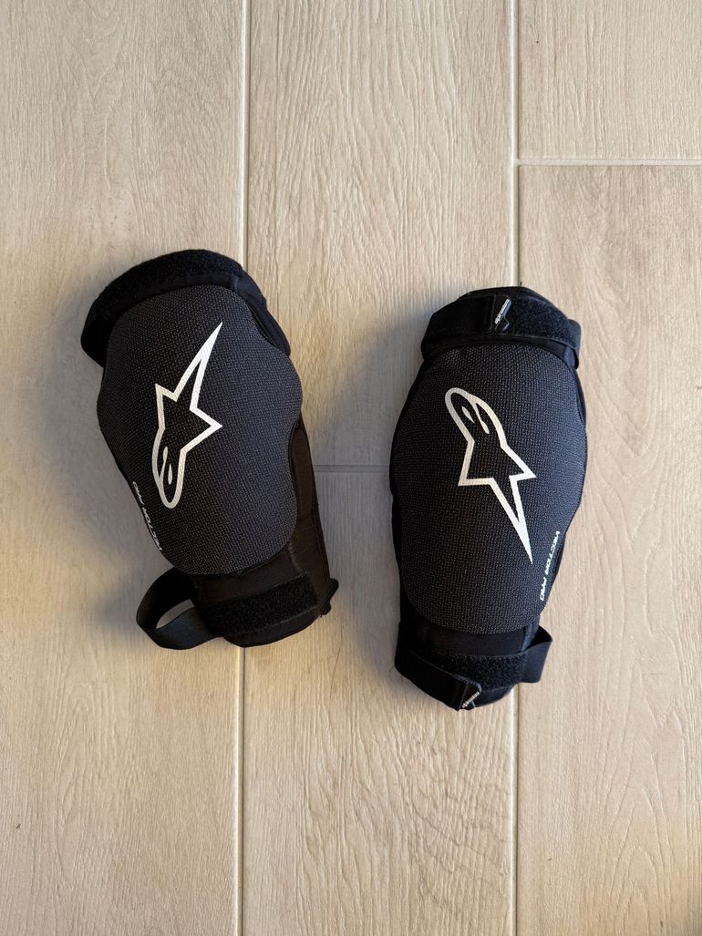 Used Alpinestars Elbow Protector bike — image 1 of 4