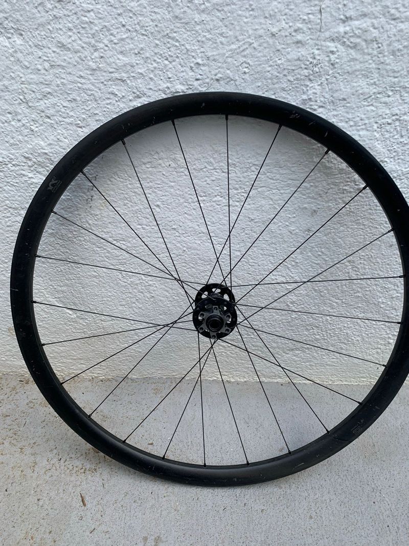 E*Thirteen XCX CARBON 29 2024 bike d'occasion — image 6 sur 10